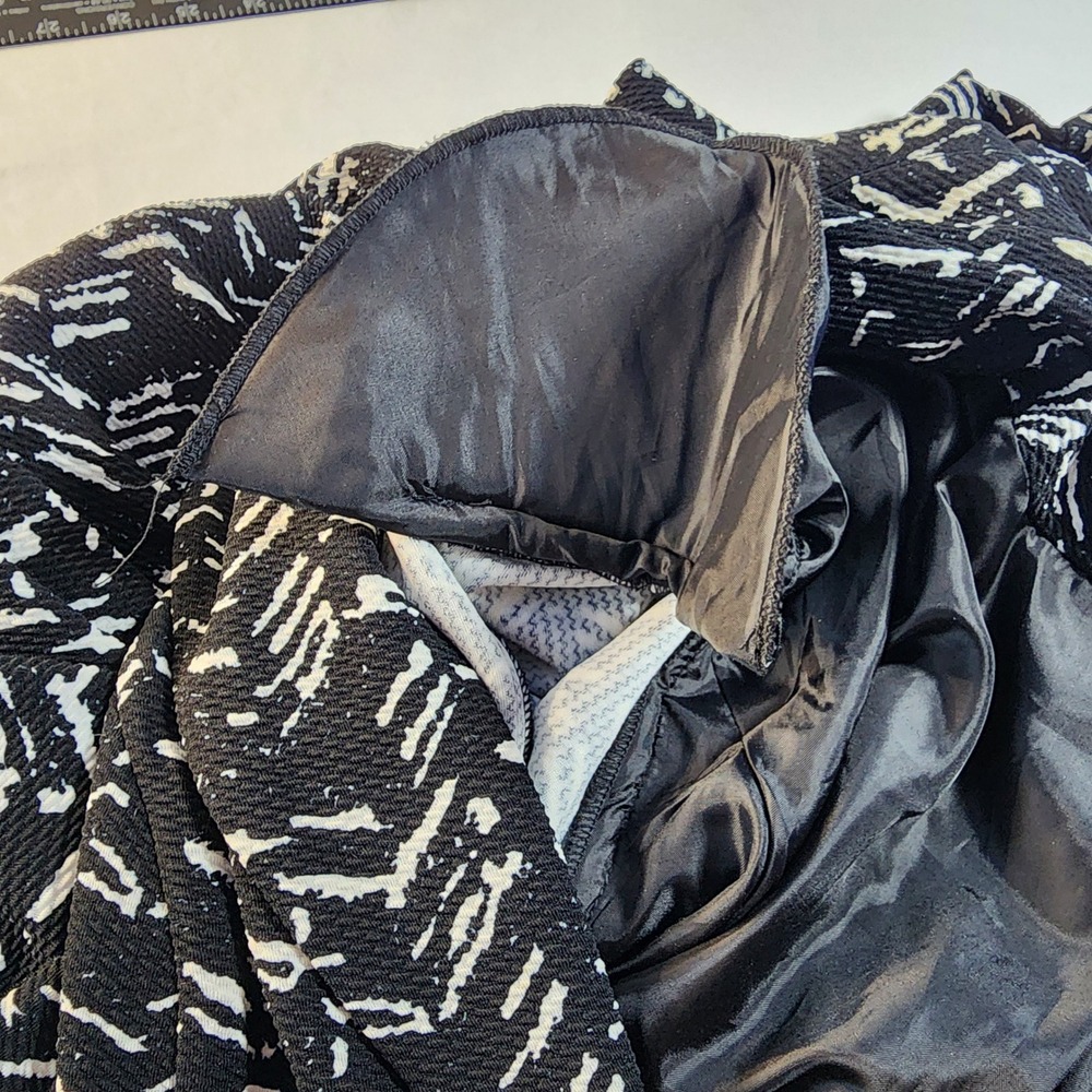 Y2K Avenue Black Print Blazer Jacket Plus 26 28 Office Resortwear Stretch Travel - Picture 6 of 14
